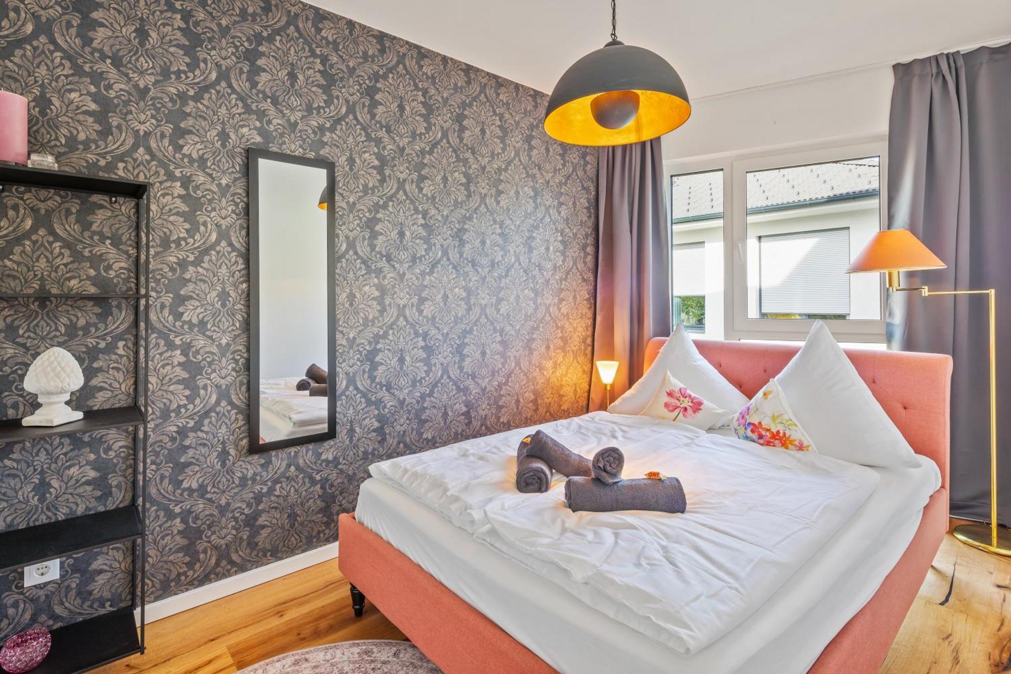 Black - Whirlpool Terrace - Free Parking - Wifi Apartment Wien